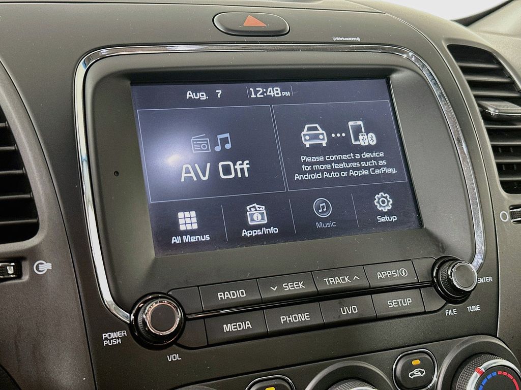Thumbnail: 2018 Kia Forte - 16