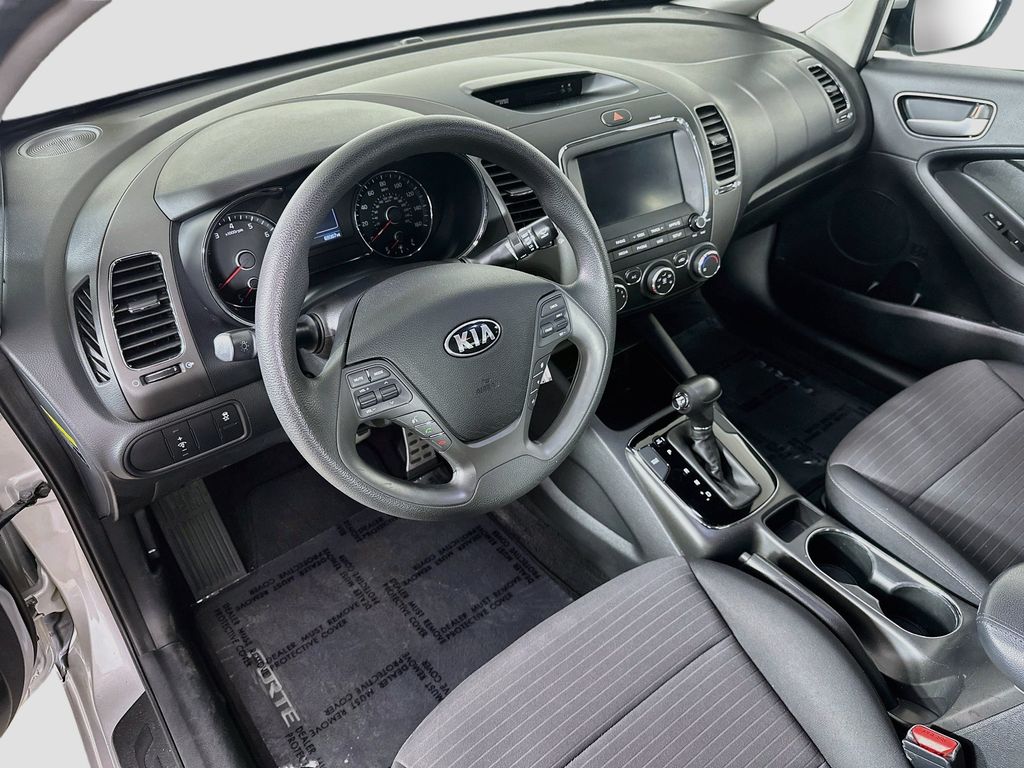 Thumbnail: 2018 Kia Forte - 2