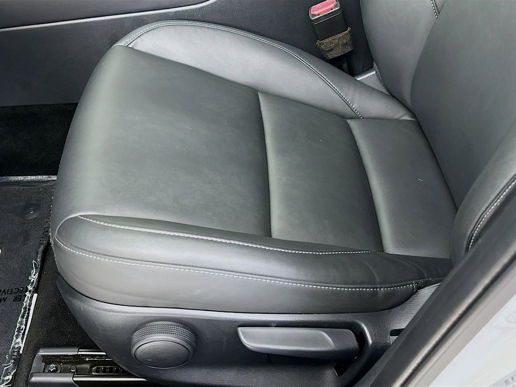 Thumbnail: 2023 Mazda CX-30 - 29