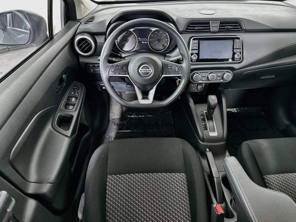 Thumbnail: 2022 Nissan Versa - 9