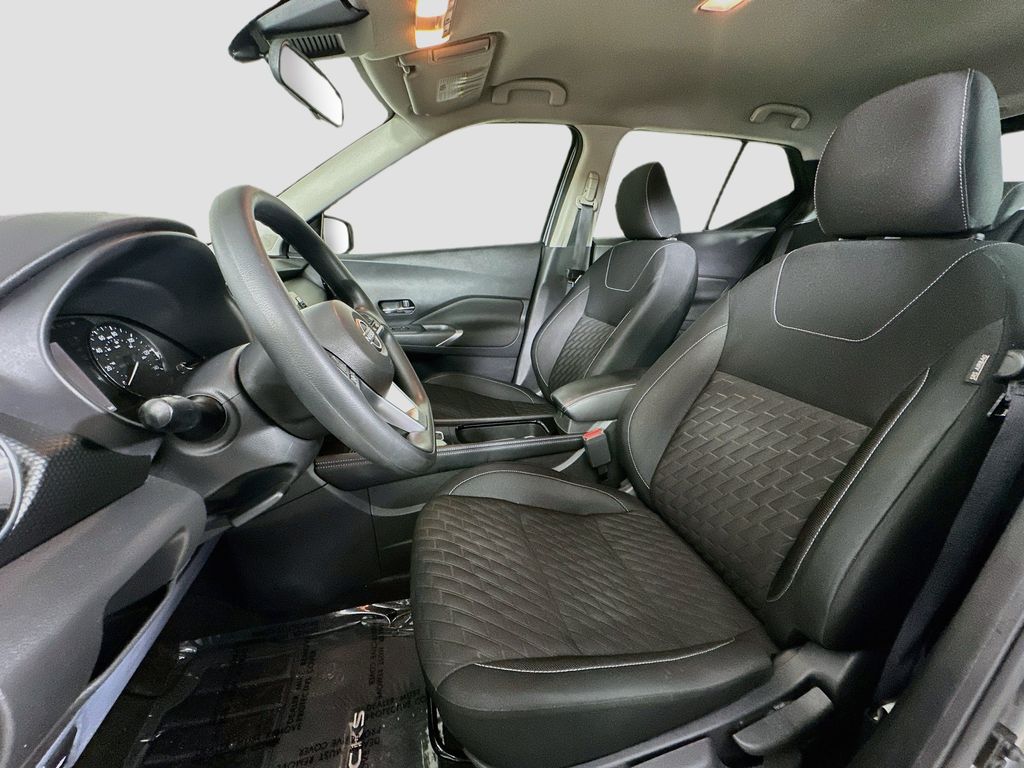Thumbnail: 2022 Nissan Kicks - 11