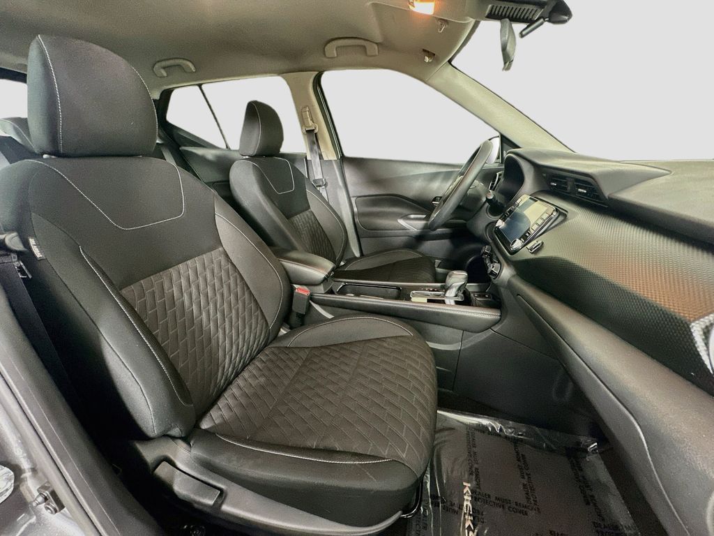 Thumbnail: 2022 Nissan Kicks - 12