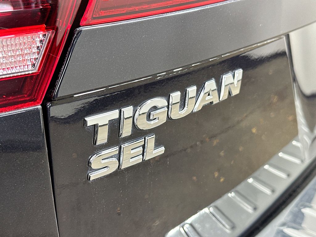 Thumbnail: 2019 Volkswagen Tiguan - 7