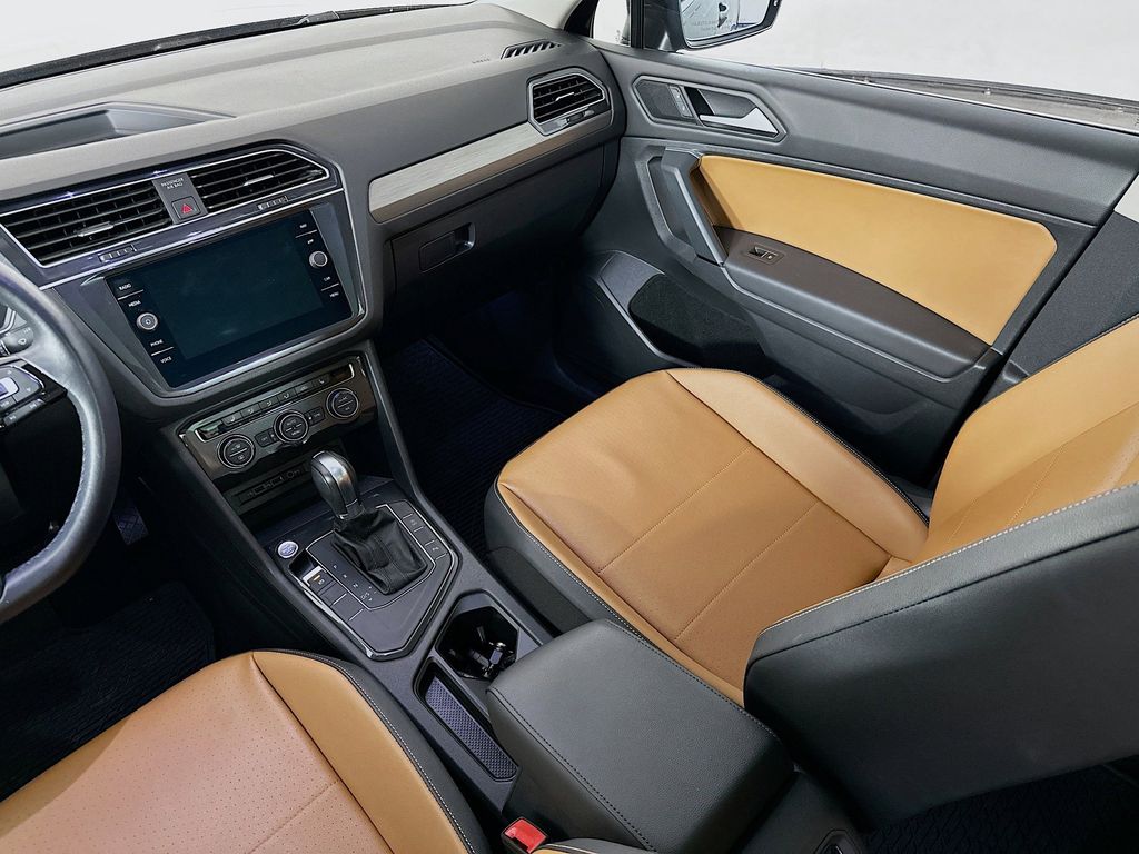 Thumbnail: 2019 Volkswagen Tiguan - 14