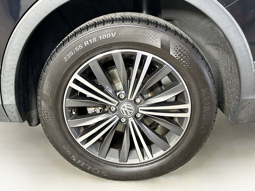 Thumbnail: 2019 Volkswagen Tiguan - 8