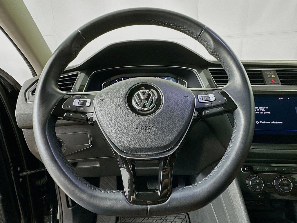 Thumbnail: 2019 Volkswagen Tiguan - 15