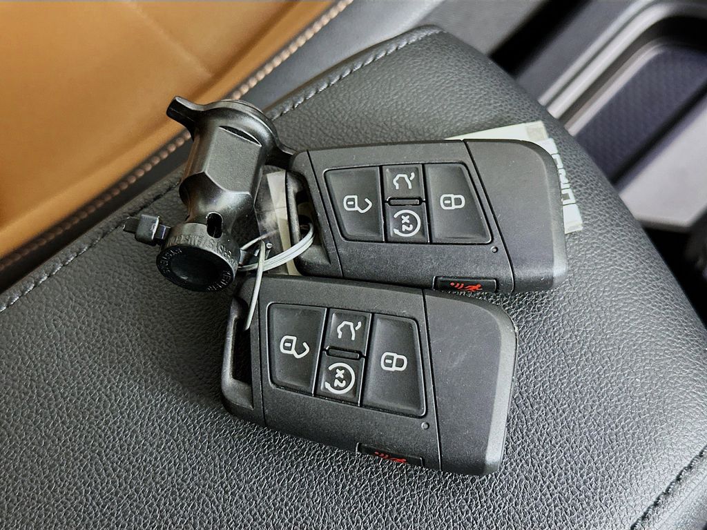 Thumbnail: 2019 Volkswagen Tiguan - 20