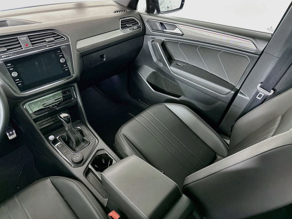 Thumbnail: 2023 Volkswagen Tiguan - 13