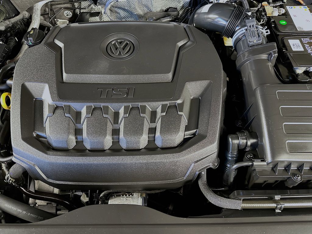 Thumbnail: 2023 Volkswagen Tiguan - 9