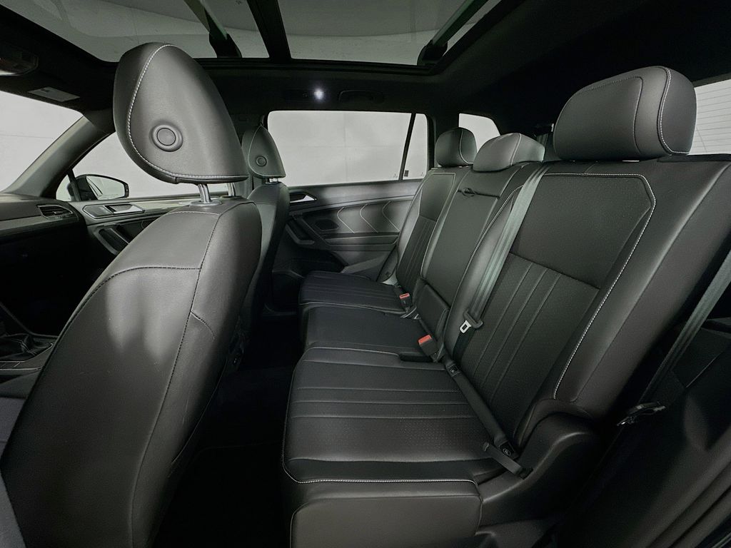 Thumbnail: 2023 Volkswagen Tiguan - 13