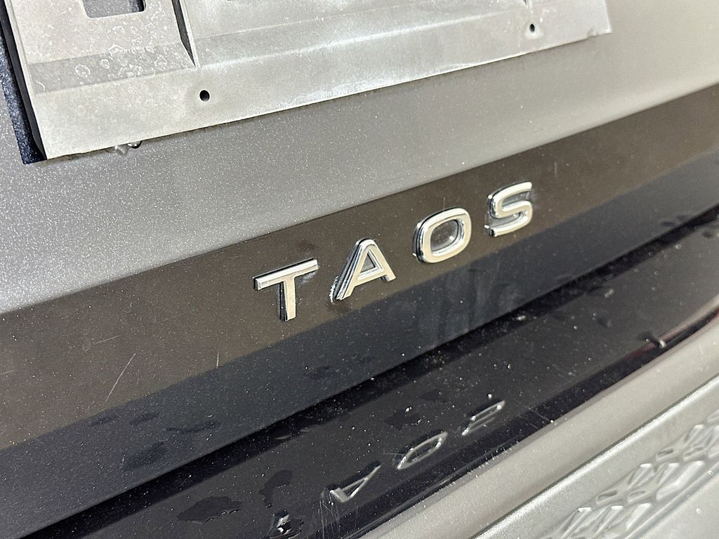 Thumbnail: 2022 Volkswagen Taos - 7