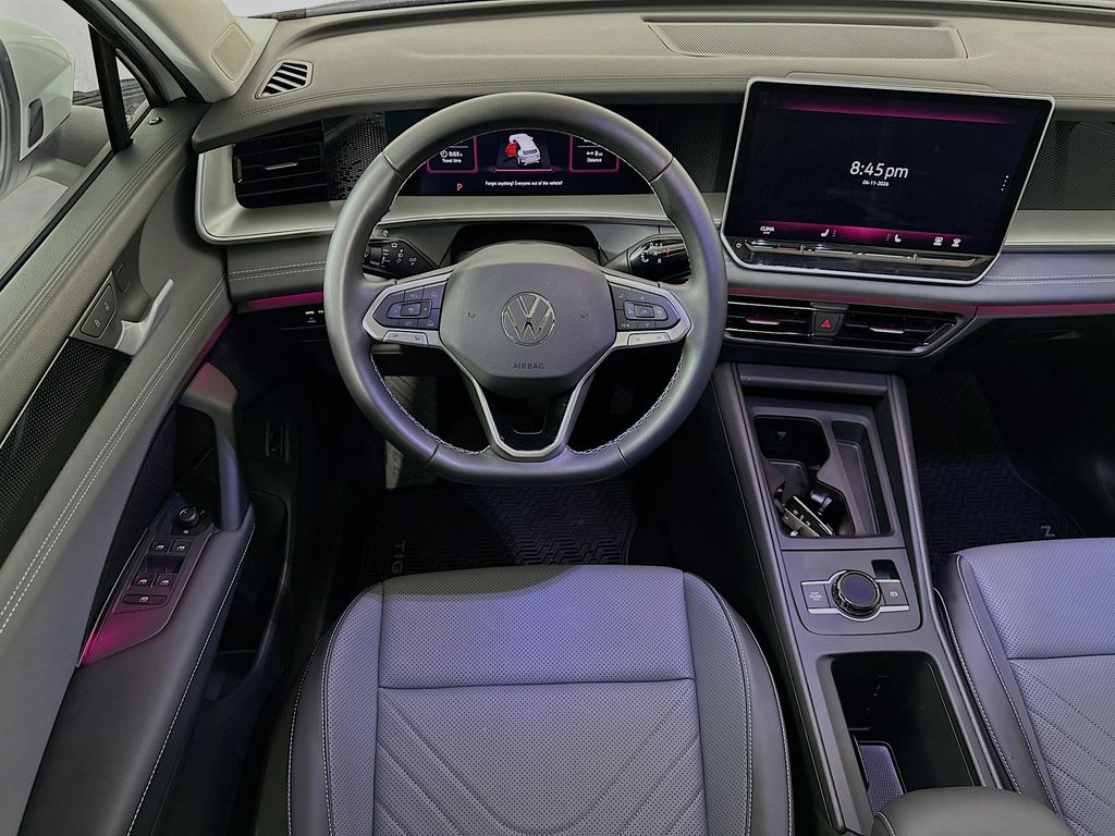 Thumbnail: 2025 Volkswagen Tiguan - 10