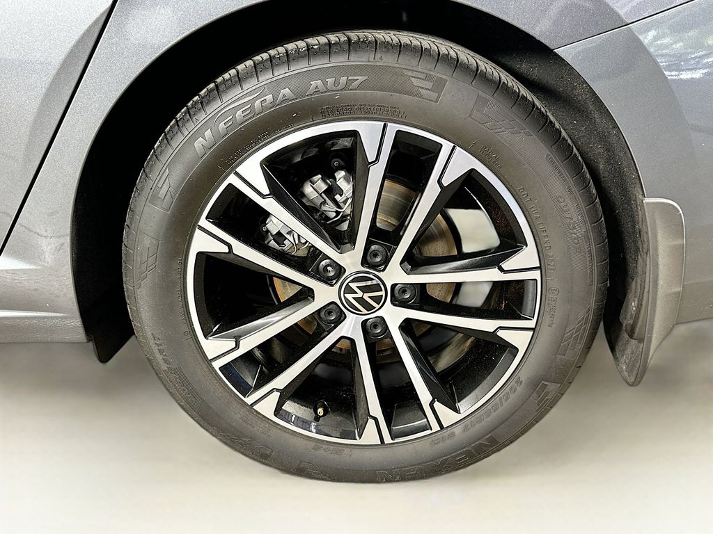 Thumbnail: 2024 Volkswagen Jetta - 8