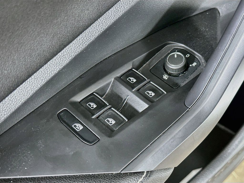 Thumbnail: 2025 Volkswagen Jetta - 26