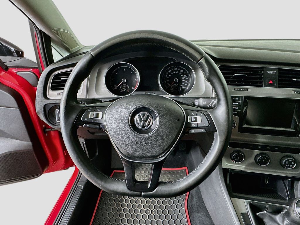 Thumbnail: 2015 Volkswagen Golf - 15