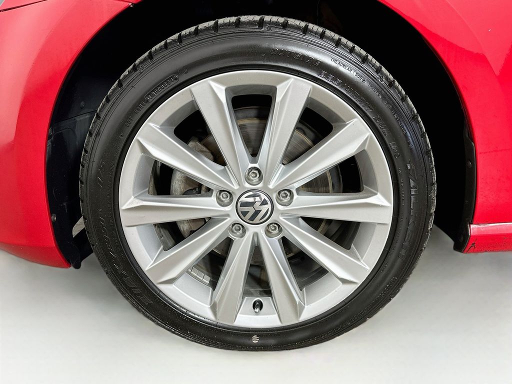 Thumbnail: 2015 Volkswagen Golf - 8