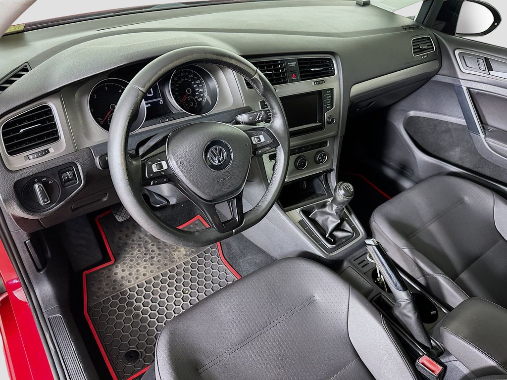 Thumbnail: 2015 Volkswagen Golf - 2