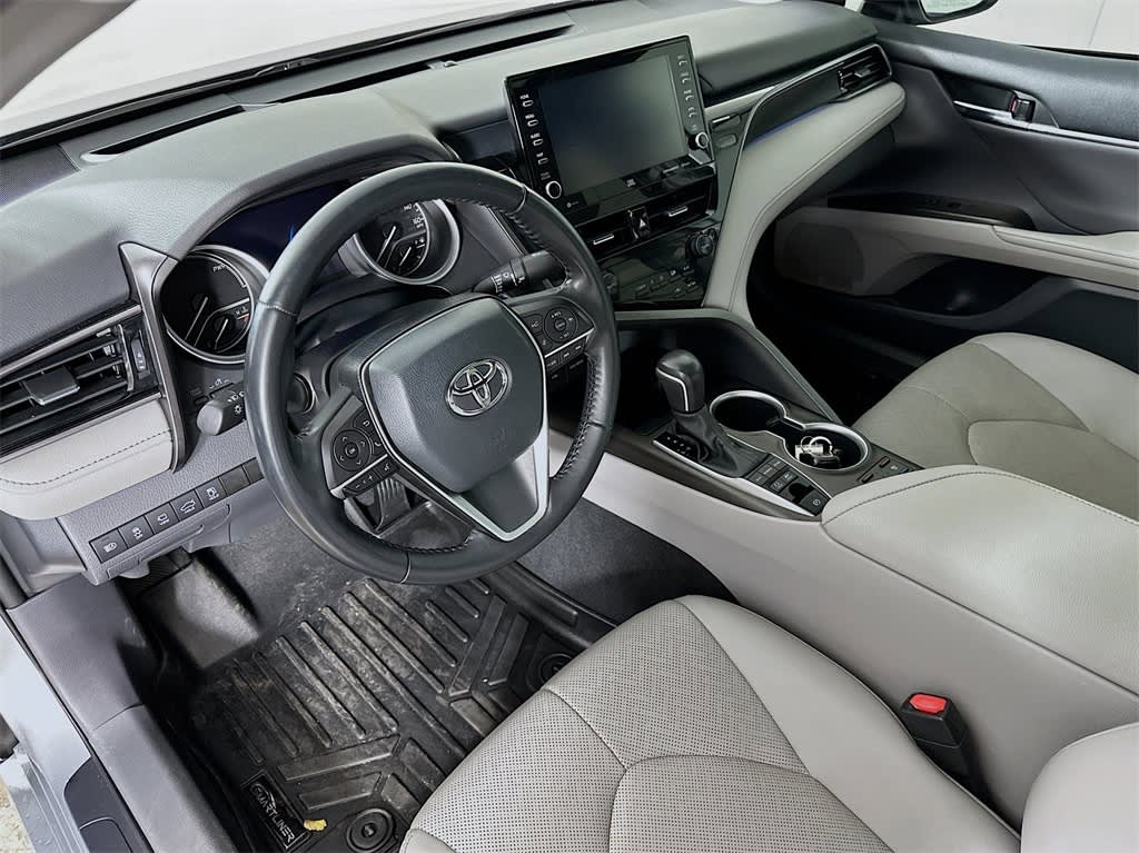 2021 Toyota Camry XLE 2