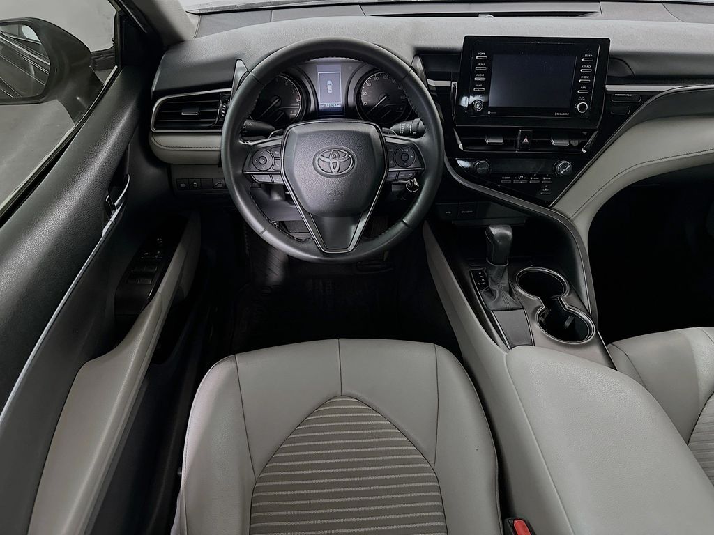 Thumbnail: 2021 Toyota Camry - 10