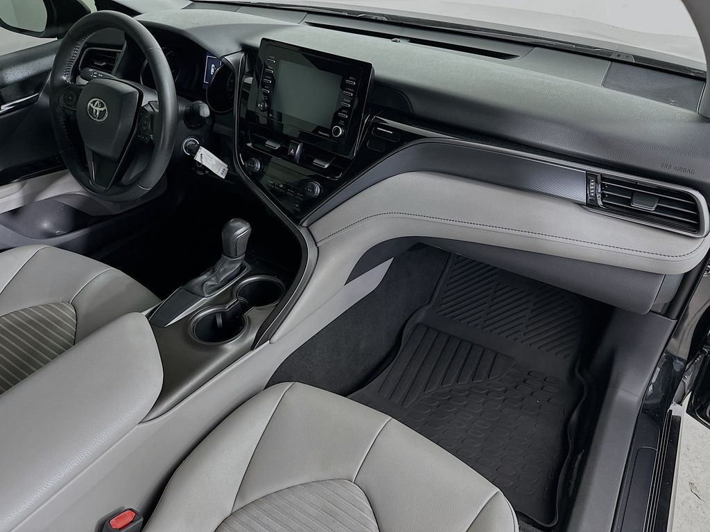 Thumbnail: 2021 Toyota Camry - 31