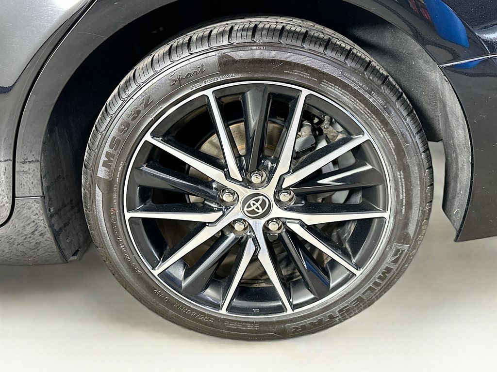 Thumbnail: 2021 Toyota Camry - 8