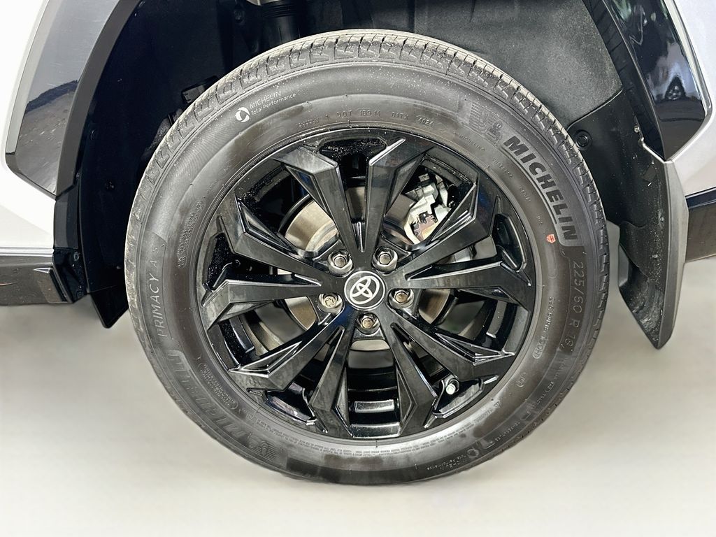 Thumbnail: 2025 Toyota RAV4 - 7