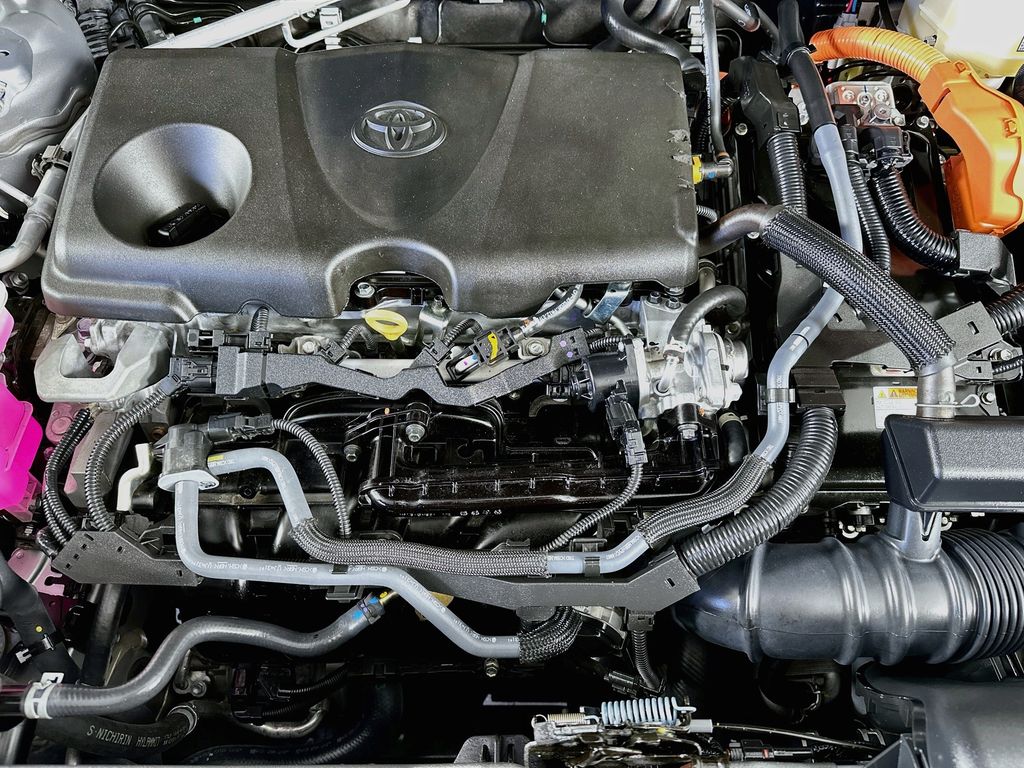 Thumbnail: 2025 Toyota RAV4 - 8