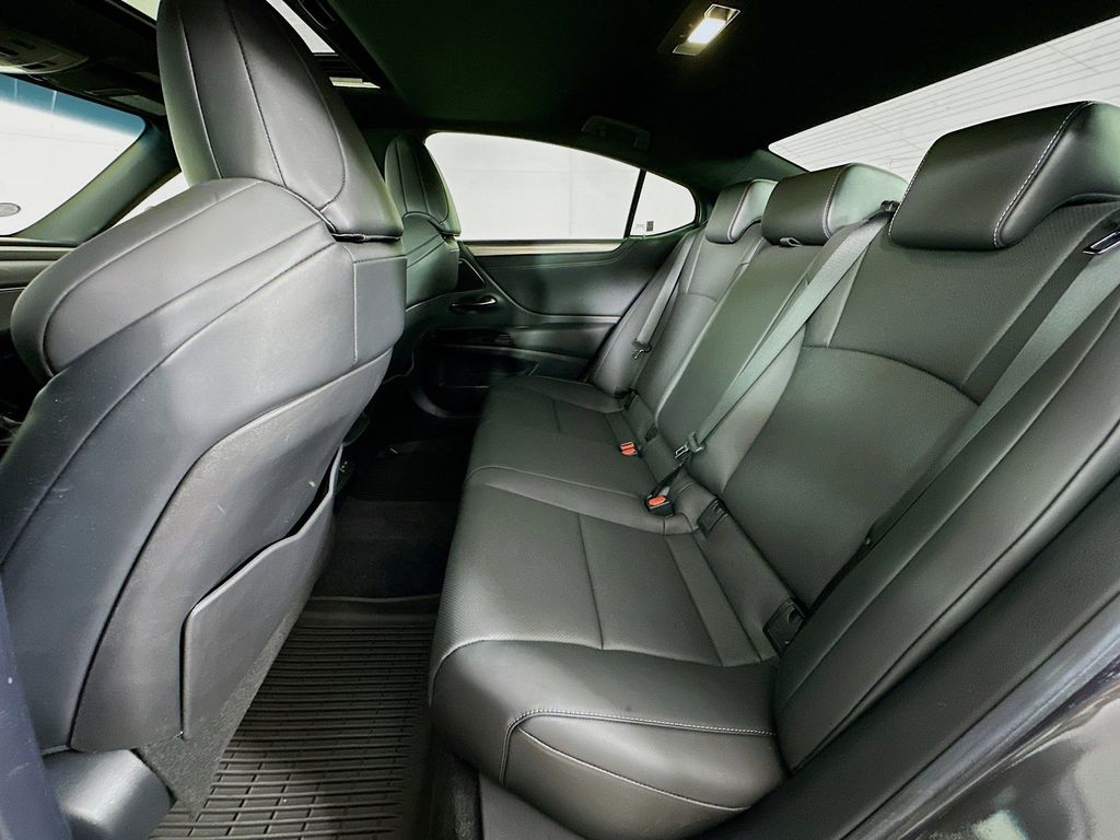 Thumbnail: 2024 Lexus ES - 13