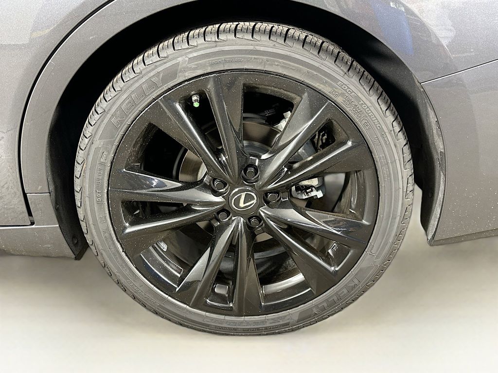 Thumbnail: 2024 Lexus ES - 8
