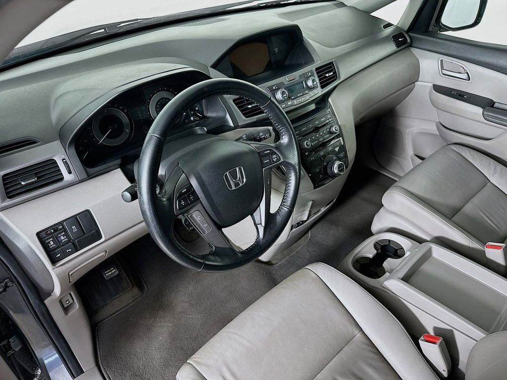 Thumbnail: 2013 Honda Odyssey - 2