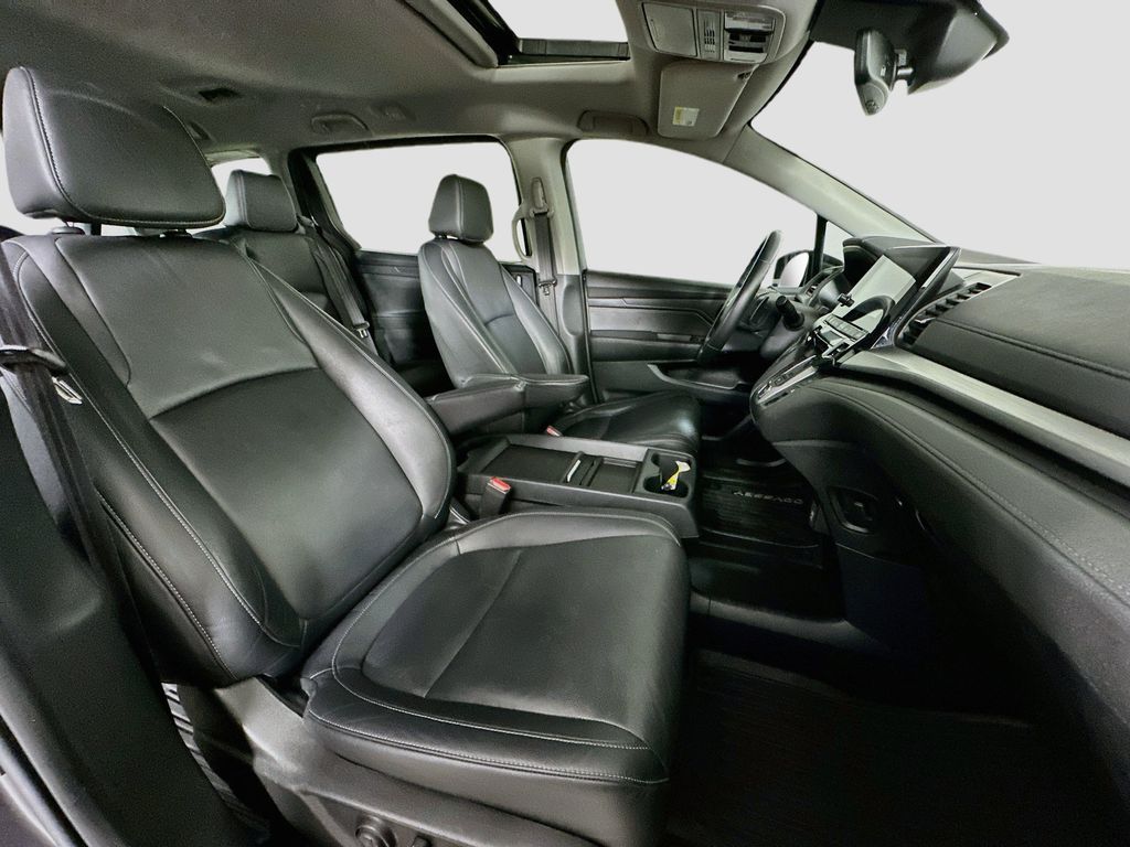 Thumbnail: 2023 Honda Odyssey - 12