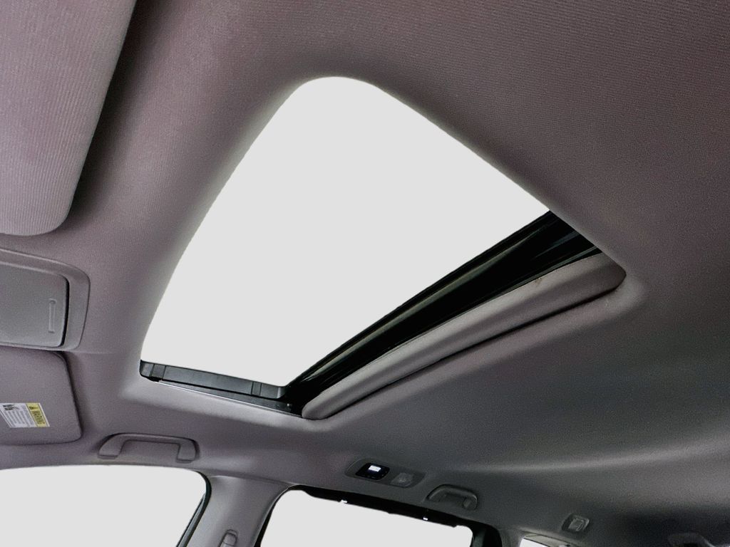 Thumbnail: 2023 Honda Odyssey - 30