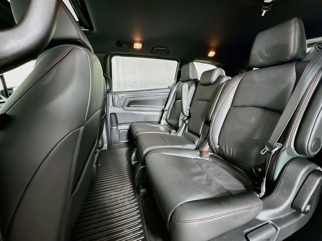 Thumbnail: 2025 Honda Odyssey - 13