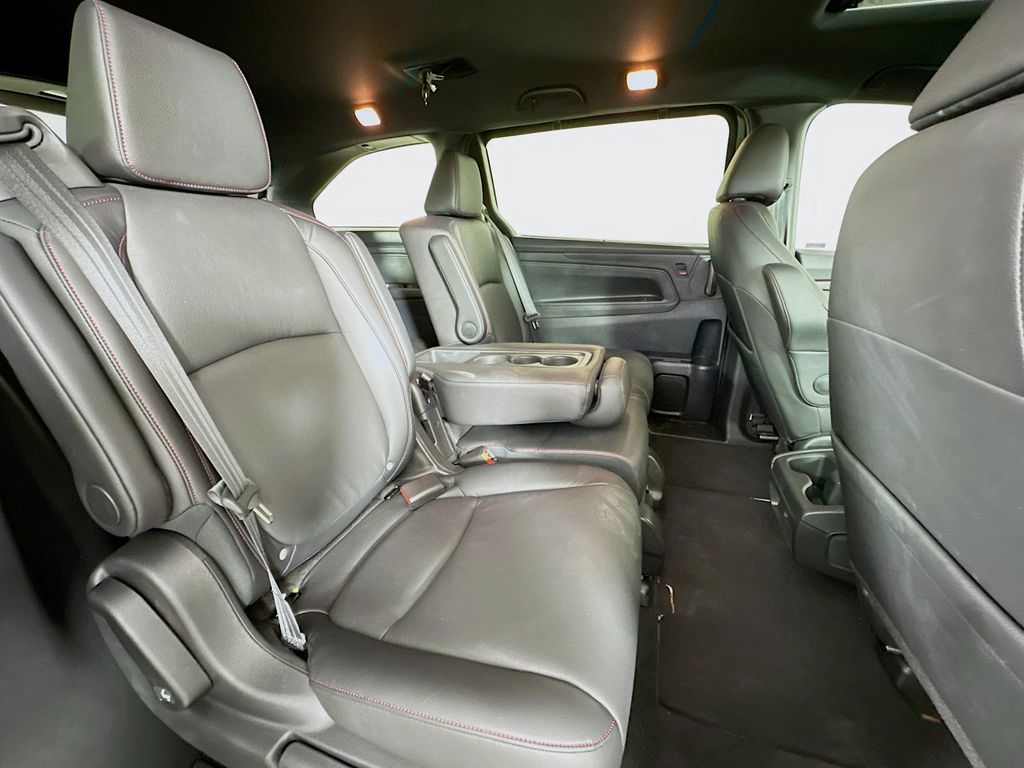 2024 Honda Odyssey Sport 32