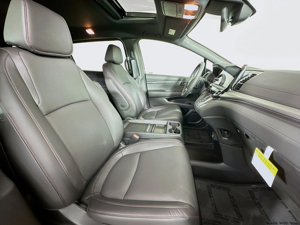 2024 Honda Odyssey Sport 12