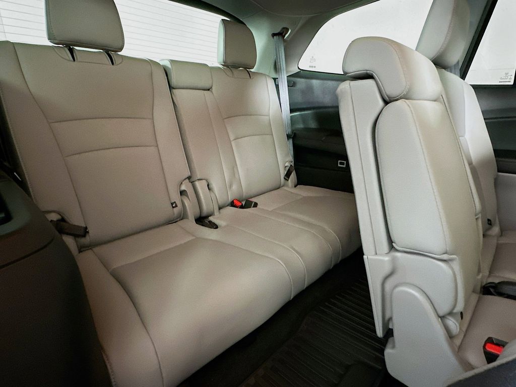 Thumbnail: 2022 Honda Pilot - 32