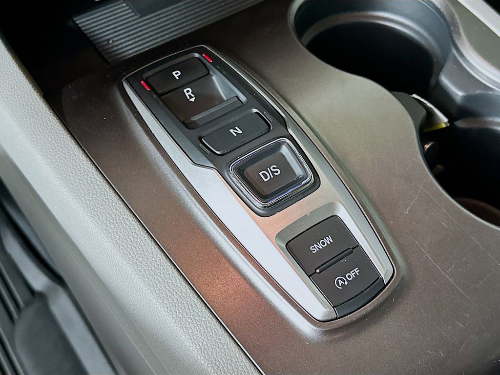 Thumbnail: 2022 Honda Pilot - 17