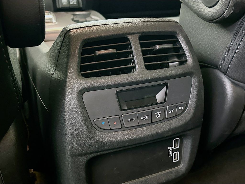 Thumbnail: 2022 Honda Pilot - 22