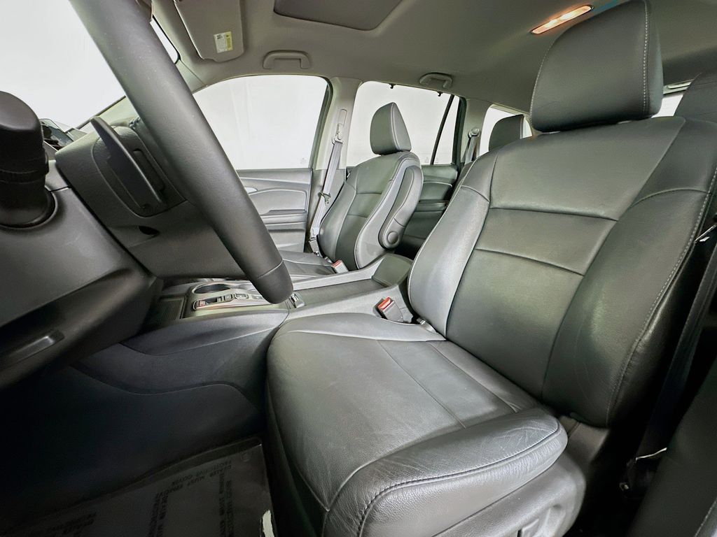 Thumbnail: 2022 Honda Pilot - 10
