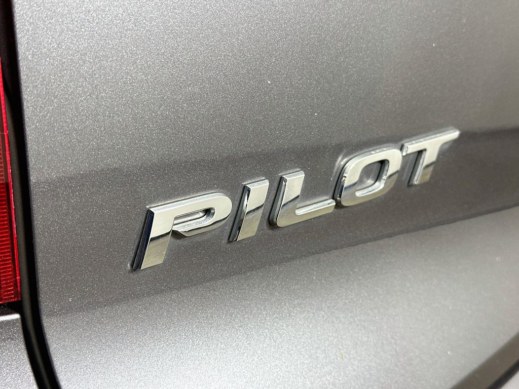 Thumbnail: 2018 Honda Pilot - 7