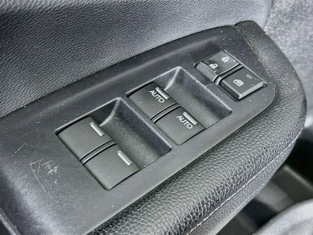 Thumbnail: 2018 Honda Pilot - 28