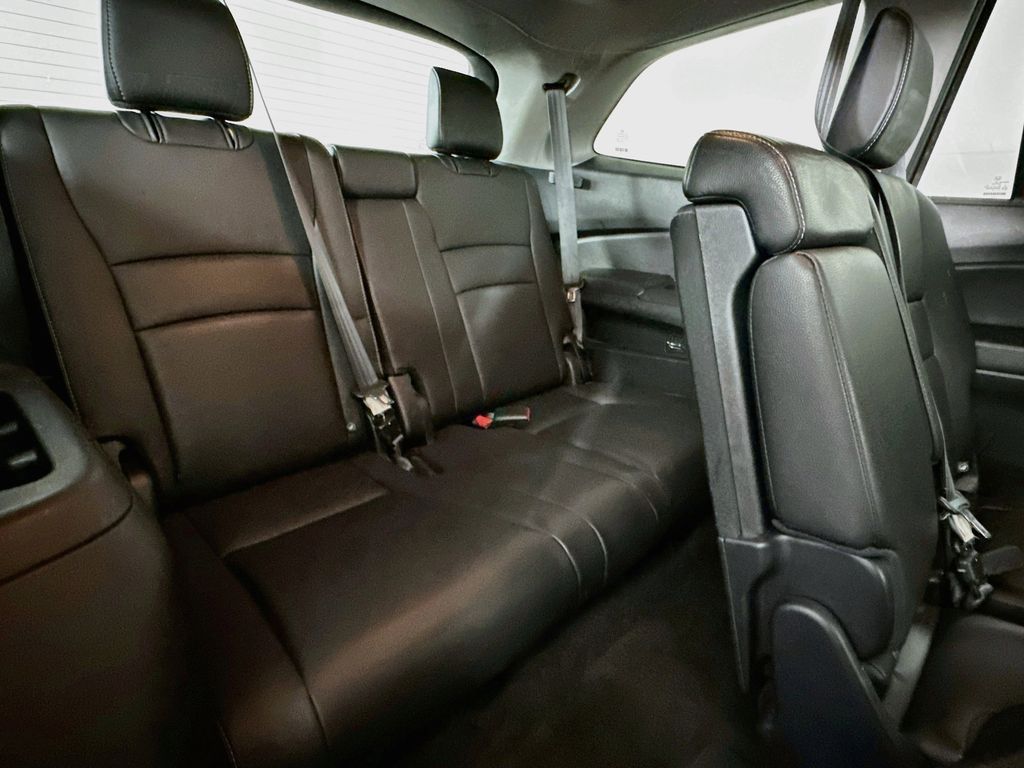 Thumbnail: 2018 Honda Pilot - 31