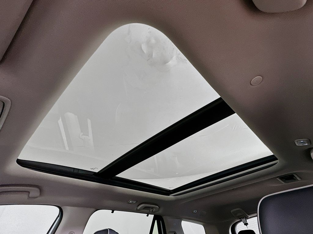 Thumbnail: 2023 Honda Pilot - 32