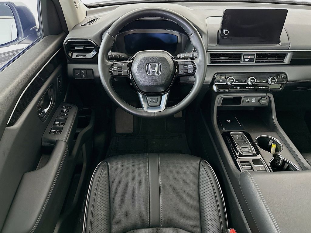 Thumbnail: 2023 Honda Pilot - 10