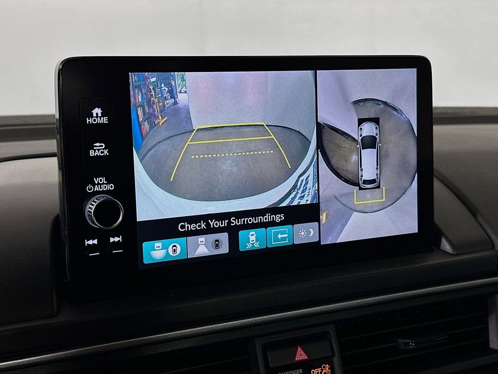 Thumbnail: 2023 Honda Pilot - 29