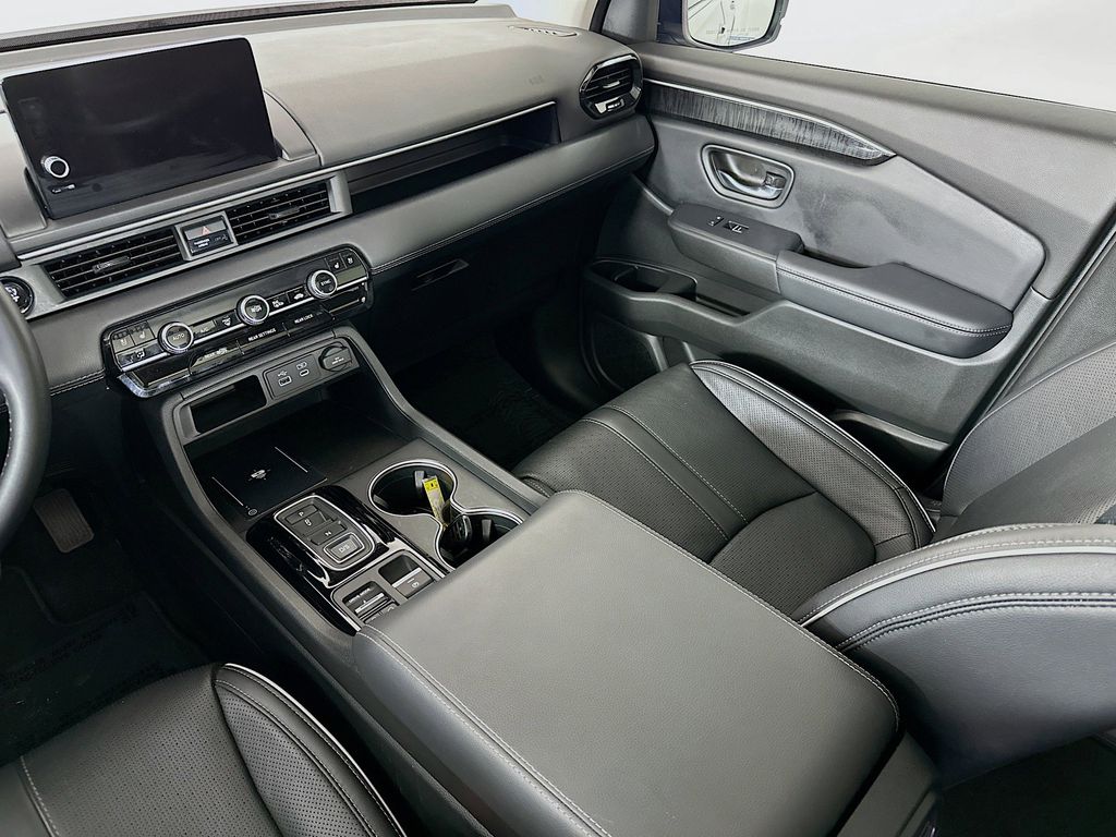 Thumbnail: 2023 Honda Pilot - 14