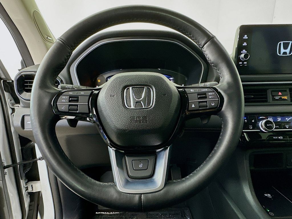 Thumbnail: 2023 Honda Pilot - 14