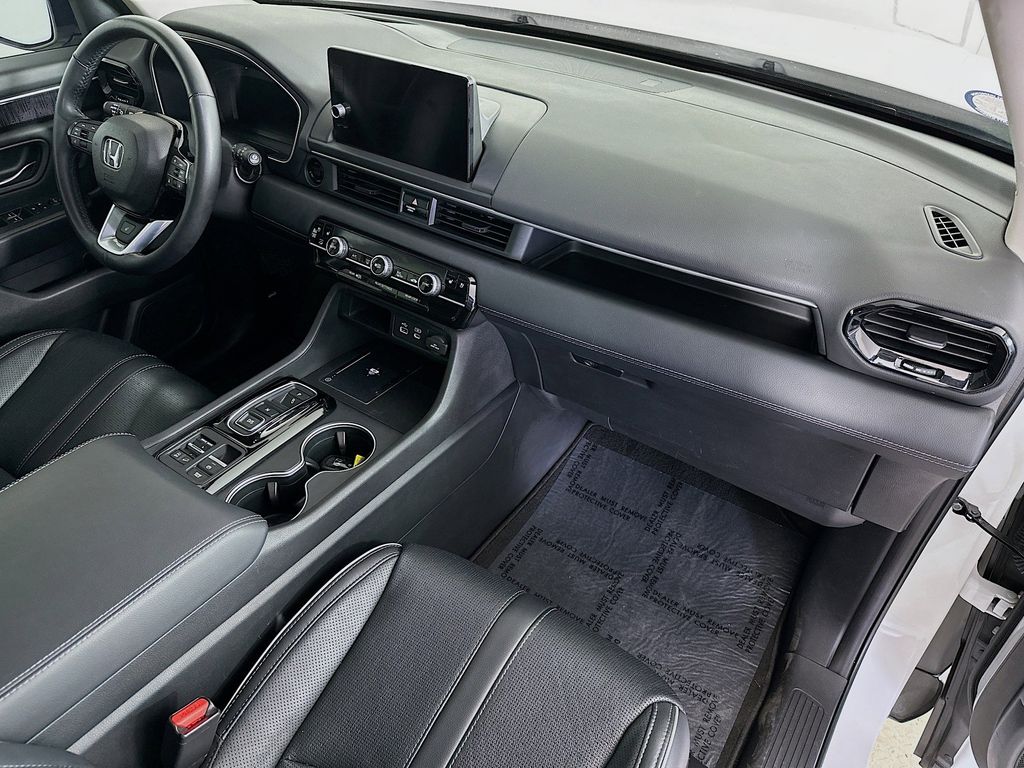 Thumbnail: 2023 Honda Pilot - 33