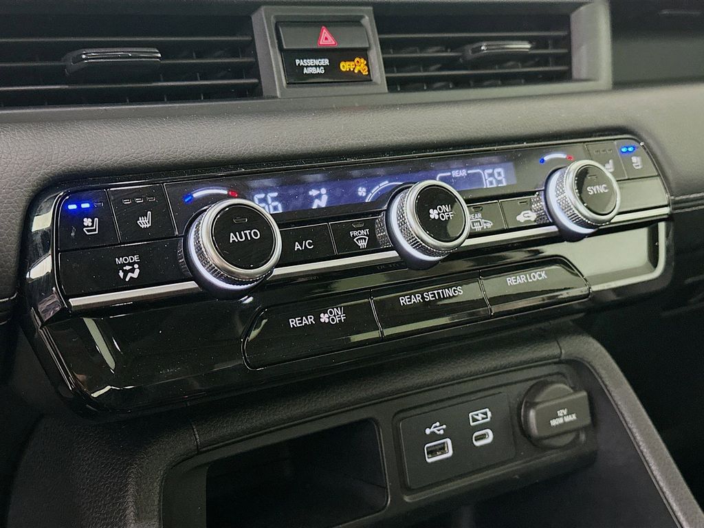 Thumbnail: 2023 Honda Pilot - 22