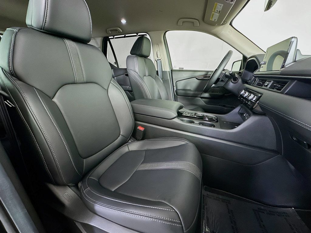 Thumbnail: 2025 Honda Pilot - 11